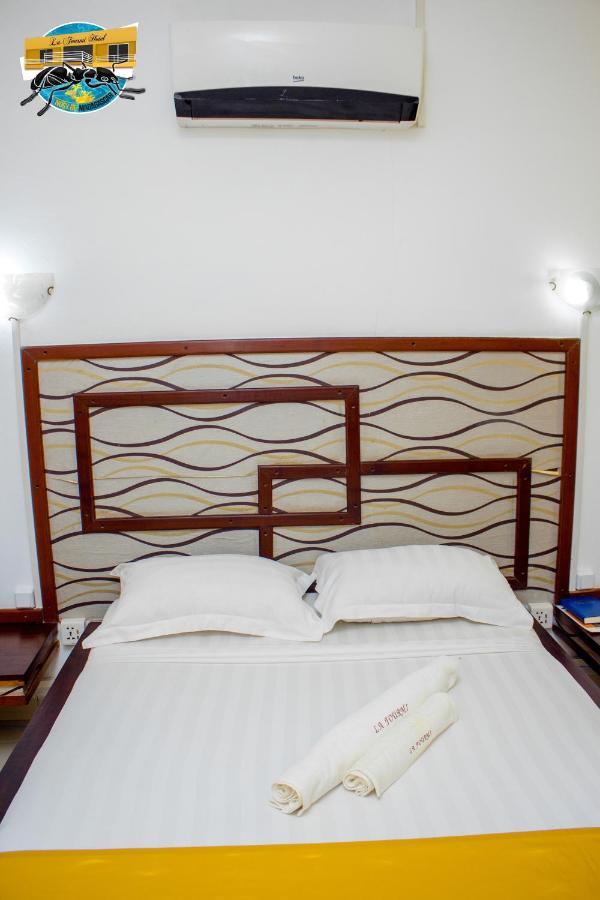 La Fourmi Hotel นูซีเบ ภายนอก รูปภาพ